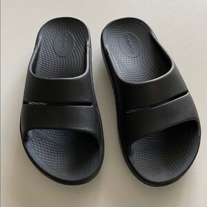 Oofos Black Slide Sandals